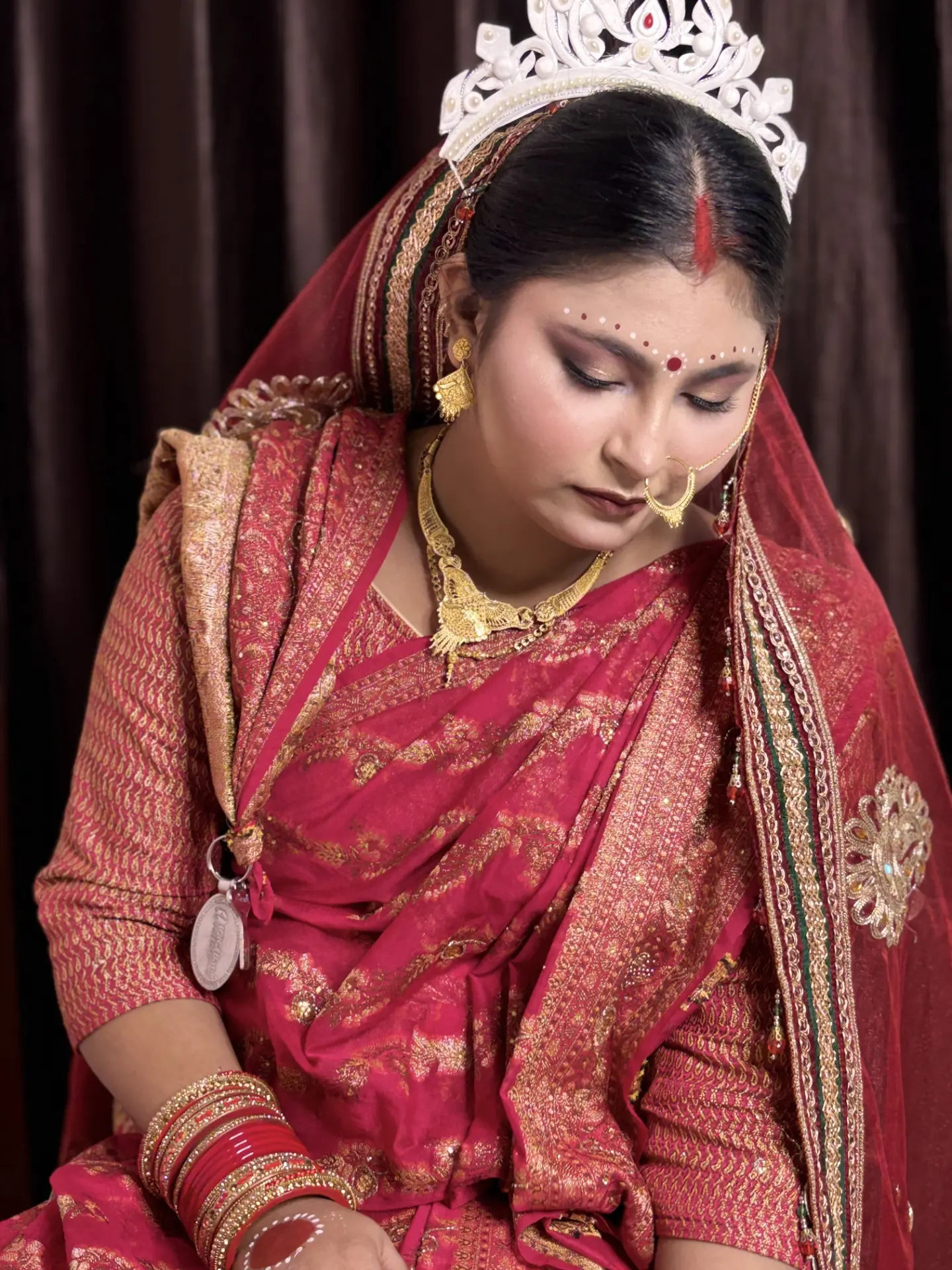 Bengali bridal makeup with mukut — Patna by Therounak