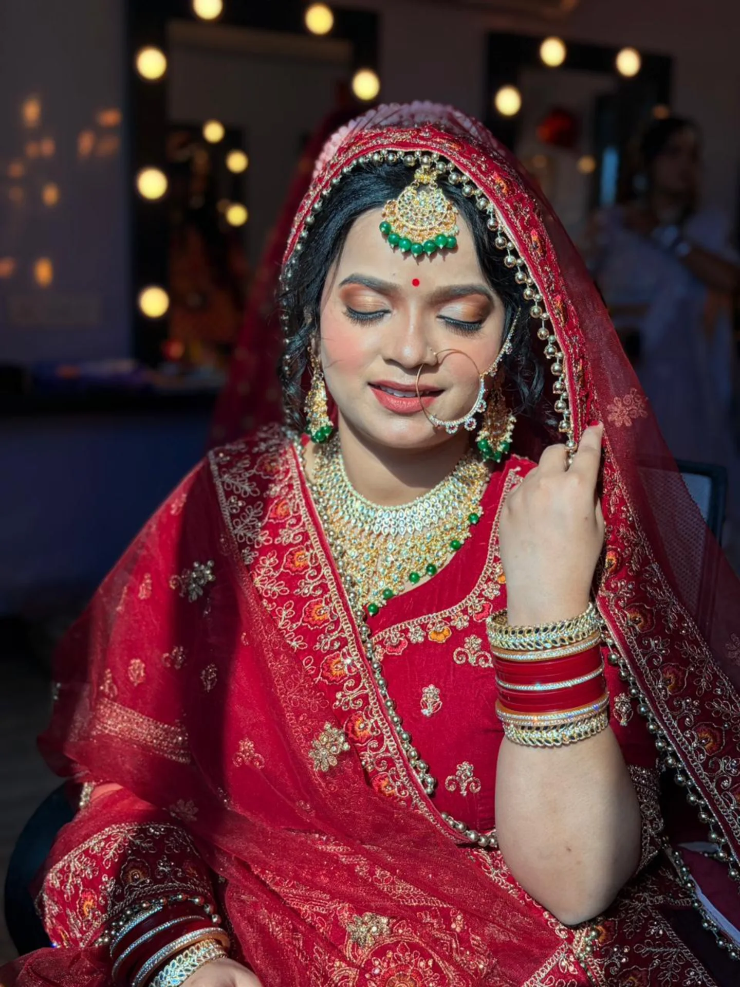 Traditional red bridal makeup with nath — Patna